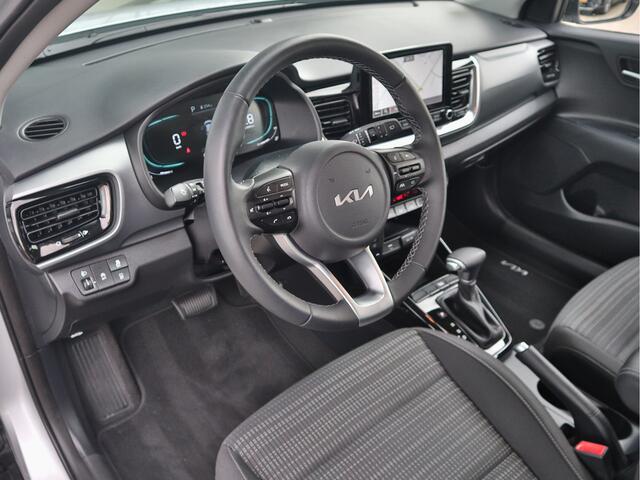 KIA Stonic 1.0 T-GDi MHEV DynamicLine DCT Automaat 5.848km! | Camera | Cruise Control | Apple Carplay & Android Auto | Tot 10Jr. Kia-Garntie