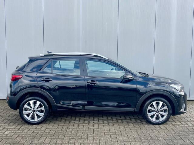 KIA Stonic 1.0 T-GDi MHEV DynamicLine Automaat Navigatie, Climate Control, Cruise Control, Stoel/Stuurverwarming, 15"Lm, Achteruitrijcamera