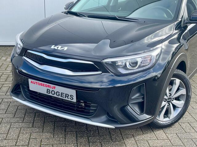 KIA Stonic 1.0 T-GDi MHEV DynamicLine Automaat Navigatie, Climate Control, Cruise Control, Stoel/Stuurverwarming, 15"Lm, Achteruitrijcamera