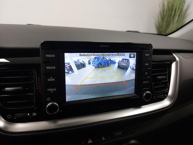 KIA Stonic 1.0 T-GDi ExecutiveLine I NL-Auto I Luxe uitvoering I Trekhaak I Stoel- en stuurverwarming I