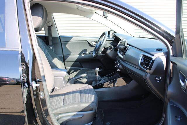 KIA Stonic 1.0 T-GDi MHEV DynamicPlusLine ACHTERUITRIJCAMERA, NAVIGATIE, LICHT METALEN VELGEN