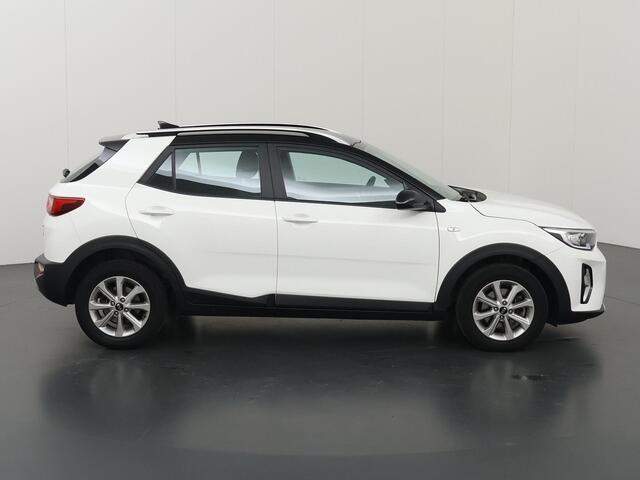KIA Stonic 1.0 T-GDi MHEV DynamicLine | Parkeercamera | Bluetooth | Airco | Cruise Control | Navigatie via Carplay |