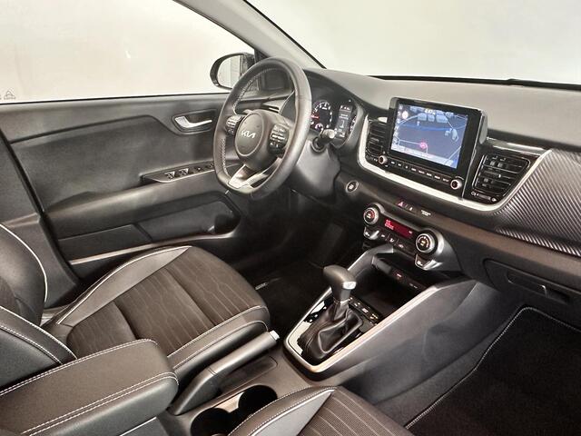 KIA Stonic 1.0 T-GDi MHEV GT-Line Navigatie Apple Carplay/Android Auto Camera Parkeersensoren Cruise Control Stoel- en stuurverwarming Half leder Climate Controln Lichtmetalen velgen