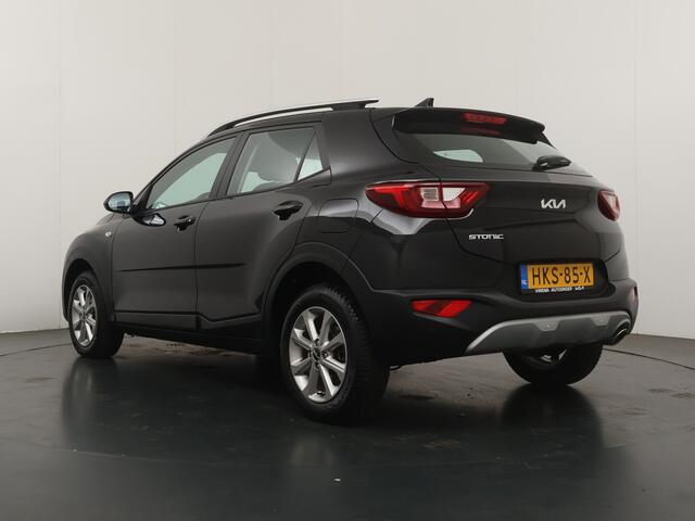 KIA Stonic 1.0 T-GDi MHEV DynamicLine Navigatie - Achteruitrijcamera - Cruise Control - Apple & Android Carplay - Virena zekerheidspakket ¤ 895,-