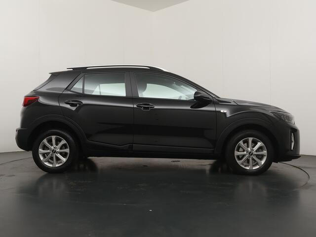 KIA Stonic 1.0 T-GDi MHEV DynamicLine Navigatie - Achteruitrijcamera - Cruise Control - Apple & Android Carplay - Virena zekerheidspakket ¤ 895,-