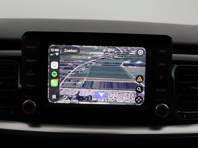 KIA Stonic 1.0 T-GDi DYNAMICPLUSLINE + TREKHAAK | STOELVERW. | CAMERA | 17 INCH | CARPLAY | KEYLESS