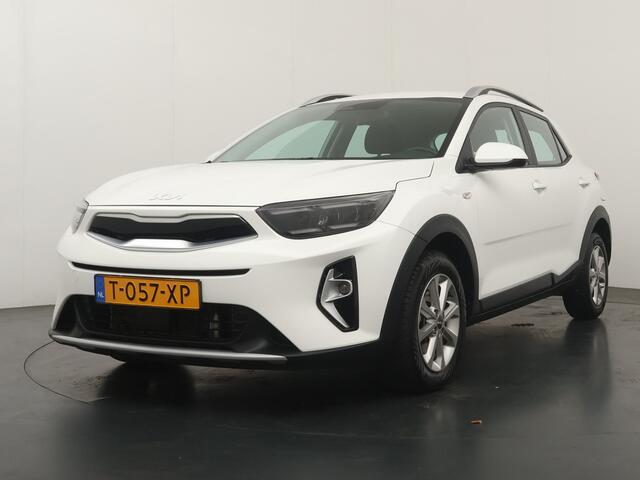 KIA Stonic 1.0 T-GDi MHEV DynamicLine - Navigatie - Achteruitrijcamera - Trekhaak - Apple Carplay/Android Auto - Fabrieksgarantie t/m 27-09-20230