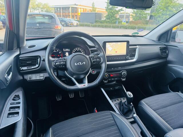 KIA Stonic 1.0 T-GDi MHEV GT-PlusLine 11-2022 | NW geleverd & onderhouden | Sunroof | Stoere Stonic