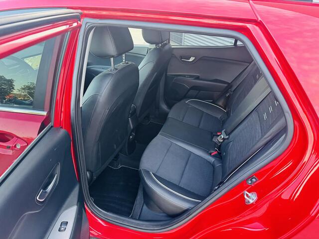 KIA Stonic 1.0 T-GDi MHEV GT-PlusLine 11-2022 | NW geleverd & onderhouden | Sunroof | Stoere Stonic