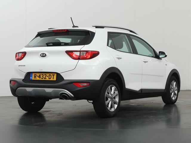 KIA Stonic 1.0 T-GDi MHEV DynamicLine | Parkeercamera | Bluetooth | Airco | Cruise Control | Navigatie via Carplay |