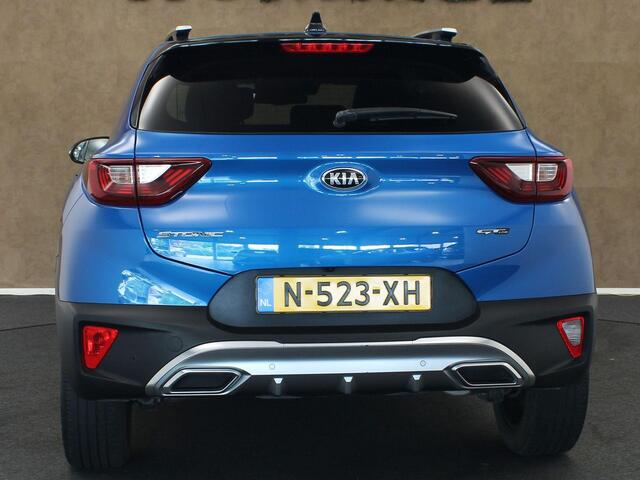 KIA Stonic 1.0 T-GDi MHEV GT-Line - VOORSTOELEN VERWARMD - HYBRIDE AANDRIJVING - STUURWIEL VERWARMD - DODEHOEKDETECTIE - PARKEERSENSOREN ACHTER - ACHTERUITRIJCAMERA - CRUISE CONTROL - APPLE CARPLAY/ANDROID AUTO - NAVIGATIESYSTEEM FULL-MAP