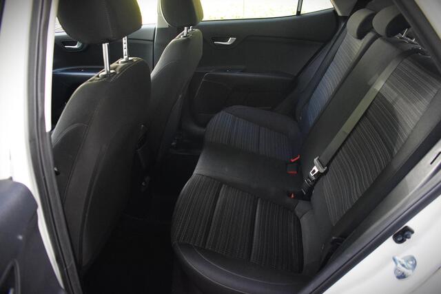 KIA Stonic 1.0 T-GDi MHEV DynamicPlusLine NAVIGATIE|CAMERA|LM