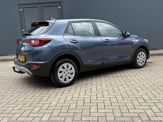 KIA Stonic 1.0 T-GDi MHEV ComfortLine / Trekhaak / Camera / Navigatie / Bluetooth / Sensoren Achter / Origineel Nederlands - NAP / DAB