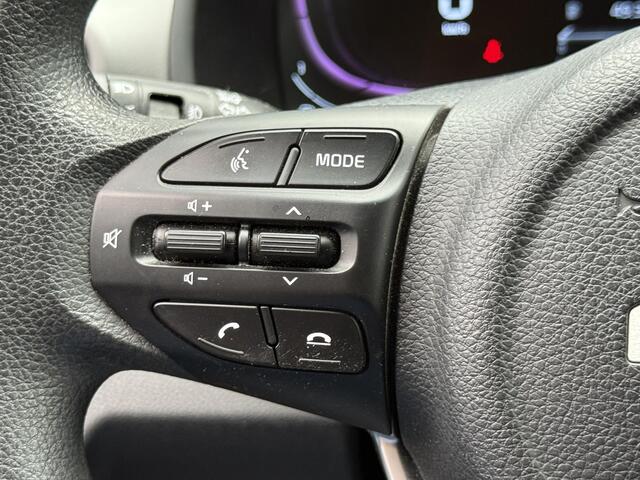 KIA Stonic 1.0 T-GDi MHEV ComfortLine / Trekhaak / Camera / Navigatie / Bluetooth / Sensoren Achter / Origineel Nederlands - NAP / DAB