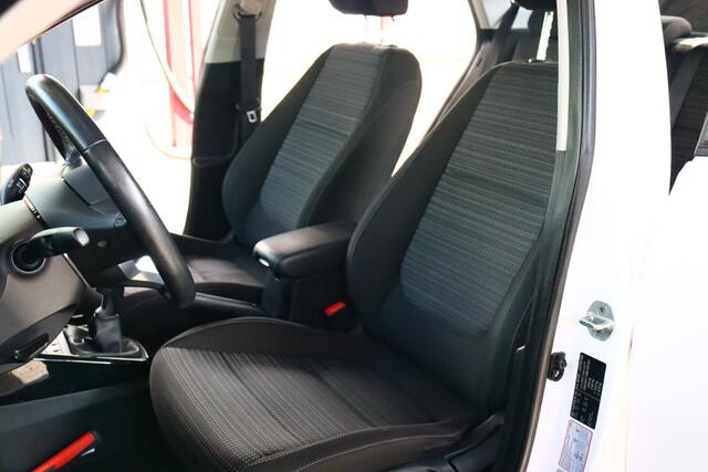 KIA Stonic 1.0 T-GDi MHEV DynamicPlusLine O.a: Trekhaak, PDC, Camera, Navi, Clima, Carplay, Etc. All-in prijs!