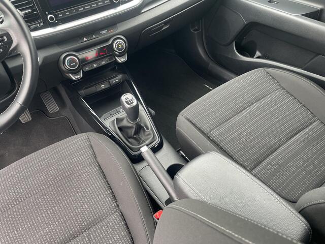 KIA Stonic 1.0 T-GDi MHEV DynamicPlusLine | Climate control | Apple carplay | Achteruitrijcamera |