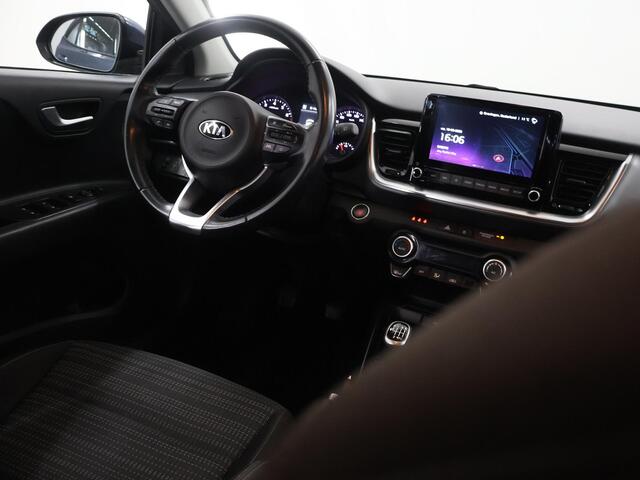 KIA Stonic 1.0 T-GDi MHEV DynamicPlusLine | Trekhaak | Keyless | Navigatie | Parkeercamera | Apple Carplay/Android Auto | Climate Control |