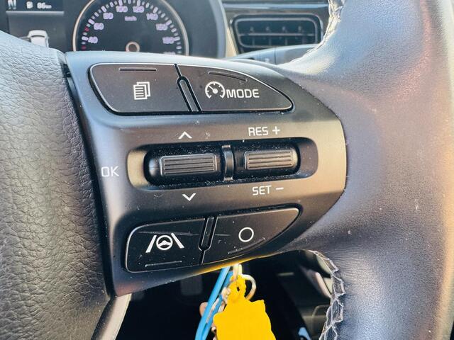 KIA Stonic 1.0 T-GDi MHEV DynamicPlusLine NW geleverd & Onderhouden | Clima | Cruise | Camera | Keyless | Privacyglass | DAB+
