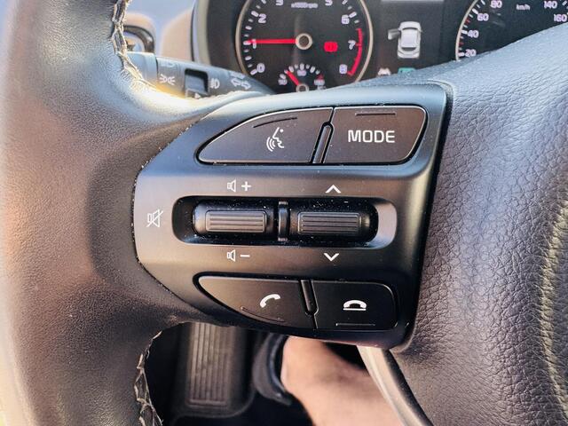 KIA Stonic 1.0 T-GDi MHEV DynamicPlusLine NW geleverd & Onderhouden | Clima | Cruise | Camera | Keyless | Privacyglass | DAB+