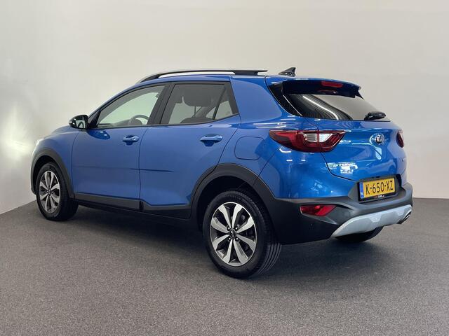 KIA Stonic 1.0 T-GDi MHEV DynamicPlusLine Navigatie Apple Carplay Android Auto Lichtmetalen Velgen Climate Control Cruise control Parkeer sensoren