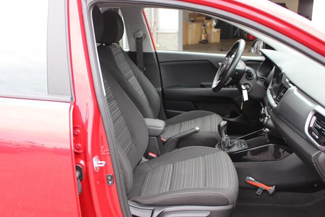 KIA Stonic 1.0 T-GDi MHEV DynamicLine Clima/Navi/Camera/Dealer onderhoud!!