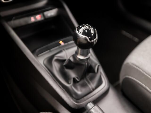 KIA Stonic 1.2 MPi ComfortPlusLine Navigator (APPLE CARPLAY, NAVIGATIE, CAMERA, LM VELGEN, SPORTSTOELEN, PARKEERSENSOREN, ELEK RAMEN, NIEUWSTAAT)
