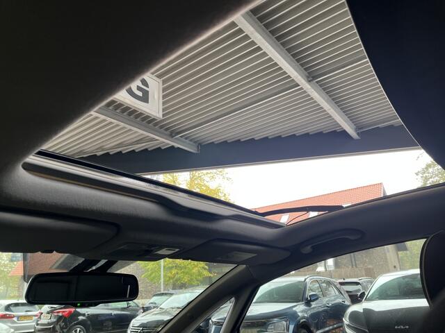 KIA VENGA 1.4 CVVT ExecutiveLine | Trekhaak | Pano | Stoel-/stuurverwarm.