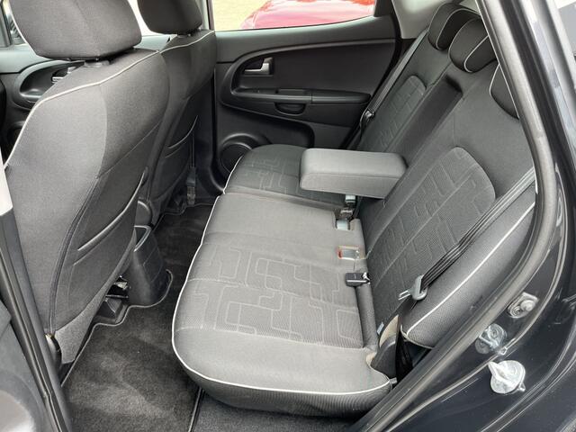 KIA VENGA 1.6 DynamicLine | Navi | Camera | Cruise | Trekhaak | Hoge instap!!