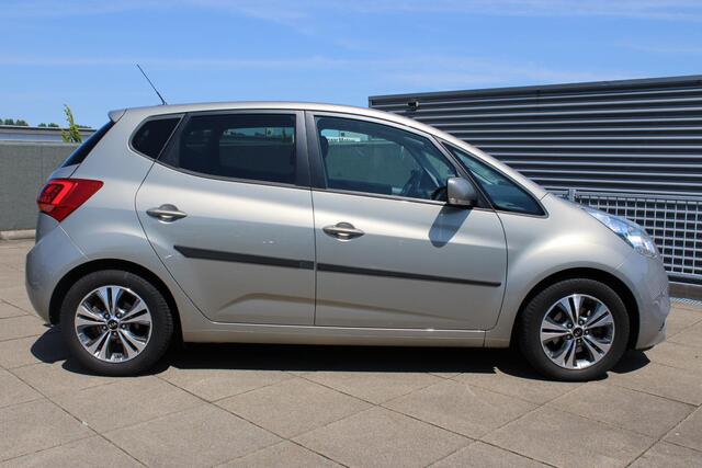 KIA VENGA 1.4 CVVT Summer Edition Trekhaak / schuifdak / 74000KM/ Hoge zit