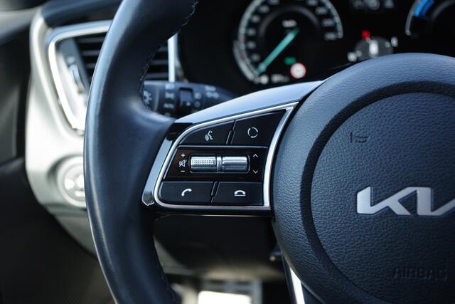 KIA Xceed 1.6 GDi PHEV ExecutiveLine 140 PK, Leder, Stoelverwarming & -Koeling, Adap. Cruise Control