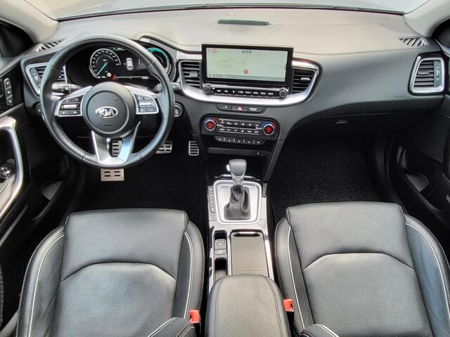 KIA Xceed 1.6 GDi PHEV DynamicPlusLine / Leer / Elektrische stoelen en klep / EAER 48 km / Navigatie / Apple Carplay Android / 16" LM wielen met All Season banden /