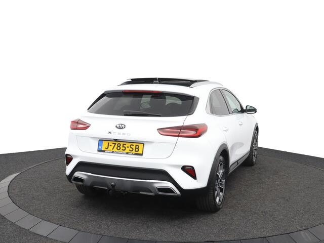 KIA Xceed 1.6 GDi PHEV ExecutiveLine - Climate Control - Trekhaak - All Season banden - DAB - Adaptive Cruisecontrol - Schuif/kanteldak - Stoel/Stuurverwarming Fabrieksgarantie 07-10-2027