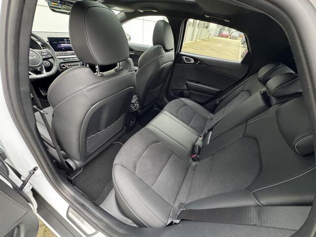 KIA Xceed 1.5 T-GDi DCT7 GT-Line | Panoramaschuifdak | Stoelverwarming | LED-koplampen | Dodehoekassistentie | Achteruitrijcamera | Privacy glass | Stuurwielverwarming |