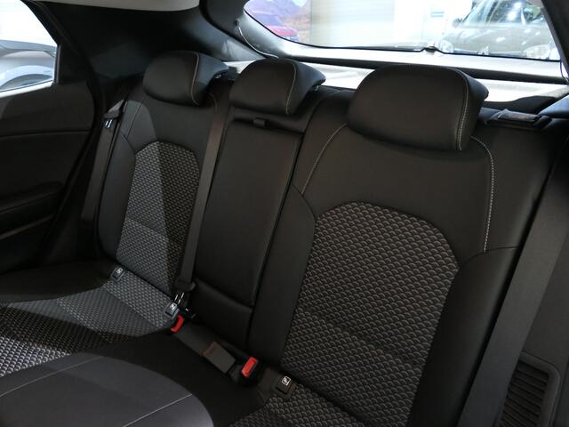 KIA Xceed 1.6 GDi PHEV DynamicPlusLine - Occasion Lease vanaf ¤384 p/m - Elektrische kofferbakklep - Stuur en stoelverwarming - dodehoek