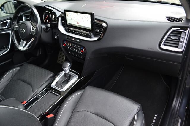 KIA Xceed 1.6 T-GDI Platinum Edition 204PK LED/Leer/Pano/ACC