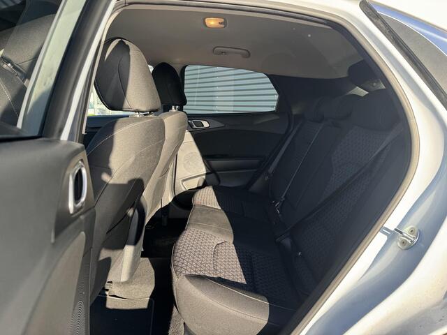 KIA Xceed 1.0 T-GDi ComfortLine Airco | Navi via AppleCarplay&AndroidAuto | Cruise| LM velgen | Stoel&Stuurverw.