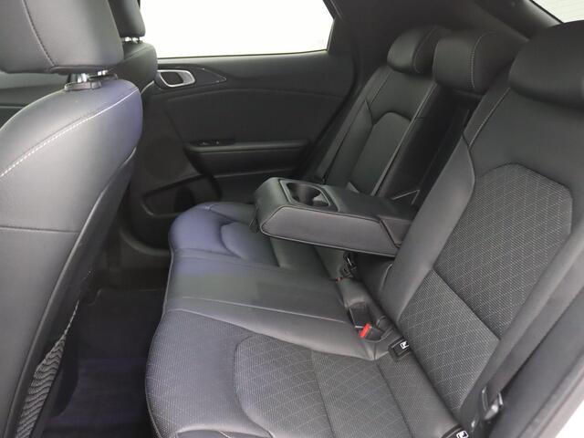 KIA Xceed 1.6 T-GDi ExecutiveLine 204PK DCT7 Pano-Schuifdak, Memorystoel, JBL Audio, Adaptieve Cruise Controle, Digital Cockpit, Side Assist, Stoel-Stuurverwarming, Stoelkoeling, 18" LM Velgen