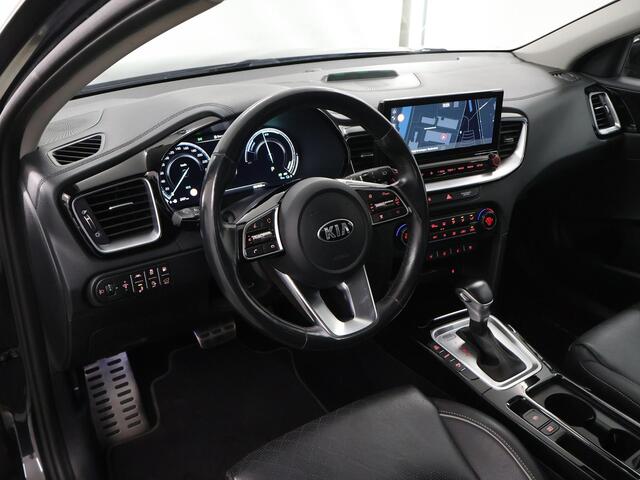 KIA Xceed 1.6 GDi PHEV ExecutiveLine | Trekhaak | Panoramadak | Lederen Bekleding | Stoelventilatie | Elektrisch verstelb. bestuurdersstoel met geheugen | Stoel/Stuurwielverwarming