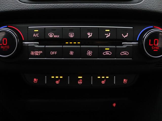 KIA Xceed 1.6 GDi PHEV ExecutiveLine 140pk Camera | Adapt. Cruise | Stoel-/stuurverw. | Panoramadak