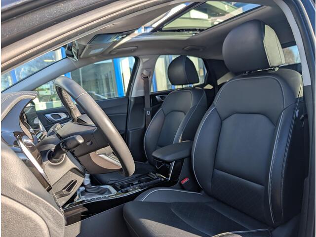 KIA Xceed 1.6 GDi PHEV ExecutiveLine | 10 jaar garantie, Schuifdak, Stoel ventilatie, Elektr. stoel, Dodehoekherkenning, Elekr. achterklep, 18 inch velgen, 1e eigenaar, dealer onderhouden!