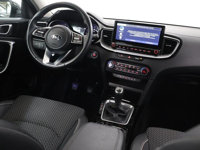 KIA Xceed 1.0 T-GDi DynamicPlusLine | Navigatiesysteem | Stoel/Stuurwielverwarming | Parkeercamera | Climate control | Apple/Android CarPlay |