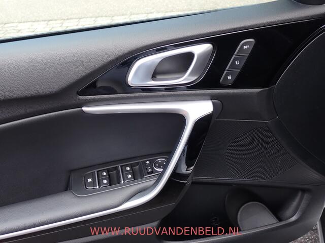 KIA Xceed 1.6 GDi PHEV STOELVENTILATIE / ACC / TREKHAAK / LEDER / SCHUIF-DAK / CARPLAY