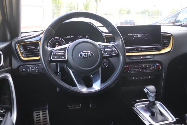KIA Xceed 1.4 T-GDi DynamicPlusLine Automaat, Stoel & Stuurverwarmd, Camera, Cruise, Pano