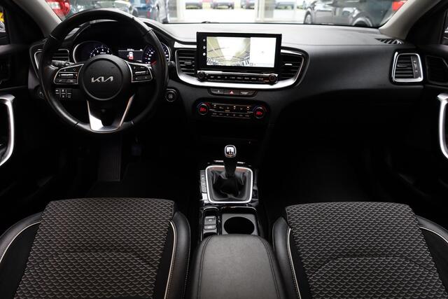 KIA Xceed 1.0 T-GDi DynamicPlusLine CARPLAY CAMERA HALF-LEER CRUISE DRAADLOOS-LADEN DAB LANE-ASSIST HILD-HOLD CLIMA NAVI CRUISE PDC 18''LMV