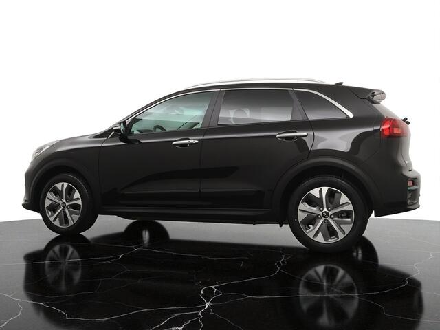 KIA e-Niro 64kWh DynamicPlusLine - Navigatie - Camera - Elektr. schuifdak - Stoel- en stuurverwarming - Fabrieksgarantie tot 10-2028