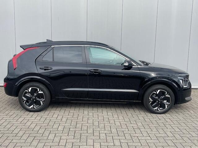 KIA e-Niro EV DynamicPlusLine 64.8 kWh Navigatie, Leder, Schuifdak, LED, Adaptive Cruise Control, Stoel/Stuurverwarming