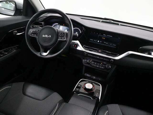KIA e-Niro DynamicLine 64 kWh | Trekhaak | Adaptieve Cruise Control | Navigatie | Parkeercamera | Climate Control |