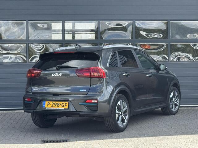 KIA e-Niro EXECUTIVELINE 64KWH I 100% SOH I 3 FASE I AUTOMAAT I ACHTERUITRIJCAMERA I STOELVERWARMING I LEDEREN BEKLEDING