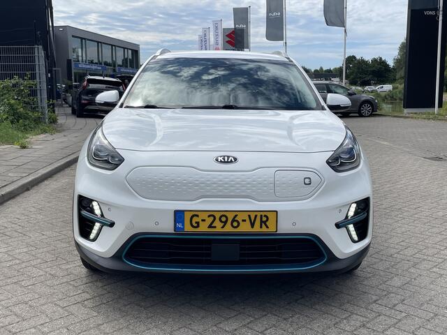 KIA e-Niro ExecutiveLine 64 kWh | Leder | Navigatie | Stoelverwarming | Info Bas: 0492-588982