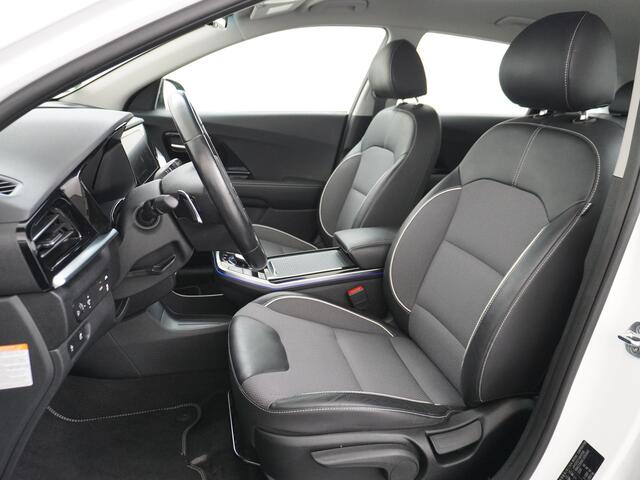 KIA e-Niro DynamicLine 64kWh Warmtepomp Apple Carplay Android Auto Navi Ecc Adap.Cruise Camera Pdc DAB Stoel+Stuurverwarming Lane Assist Kia Connect Dealeronderhouden Origineel Nederlandse Auto
